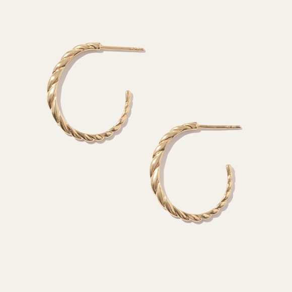 NWT Quince - Thin Croissant Dôme Hoops - Picture 2 of 3